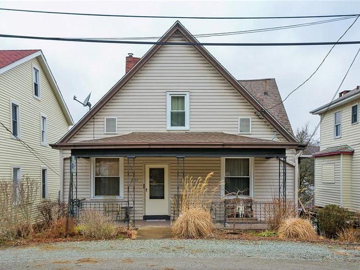 2557 Brown Ave, Hempfield Twp