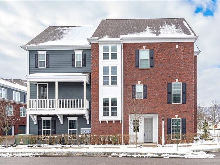 916 Elmhurst Way, Sewickley