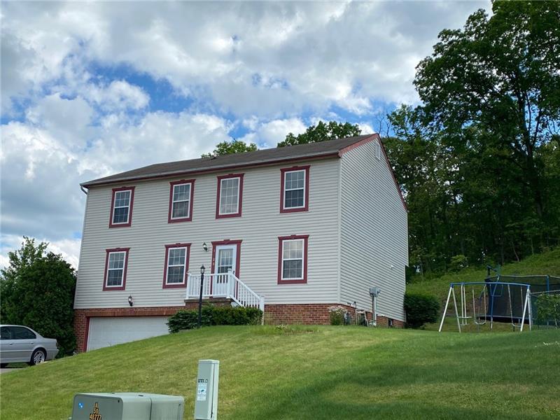1220 Sandstone Ct E, West Deer
