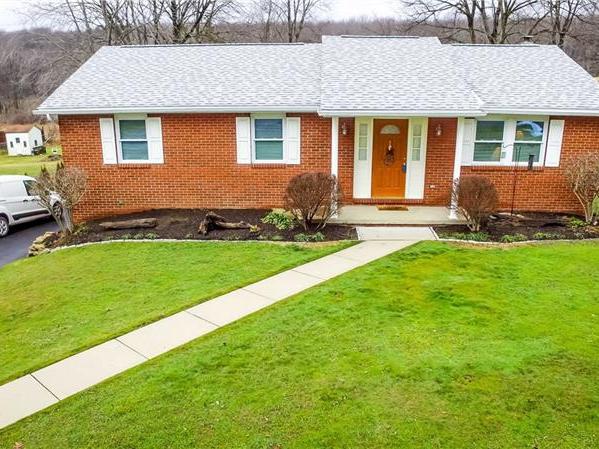 133 Hampton Ct, Twp. of Butler SW