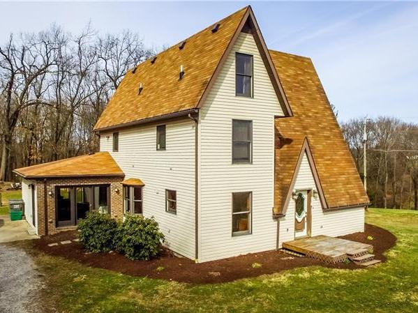476 Portman Rd, Summit Twp