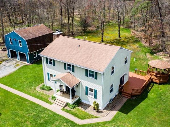 153 Sunken Valley Rd, Plumcreek Twp