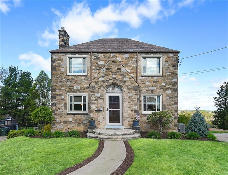 722 Greenlee Rd, Whitehall