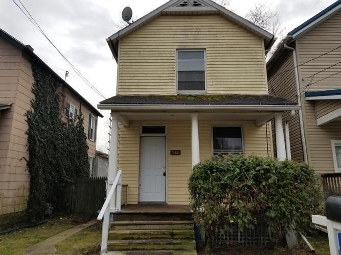 318 Sycamore St, Shenango Twp