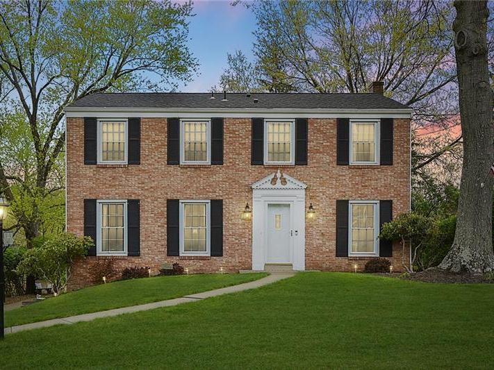 119 Cherrington Dr, Ross Twp