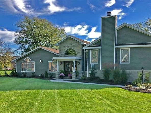 110 Minnock Dr, Pine Twp