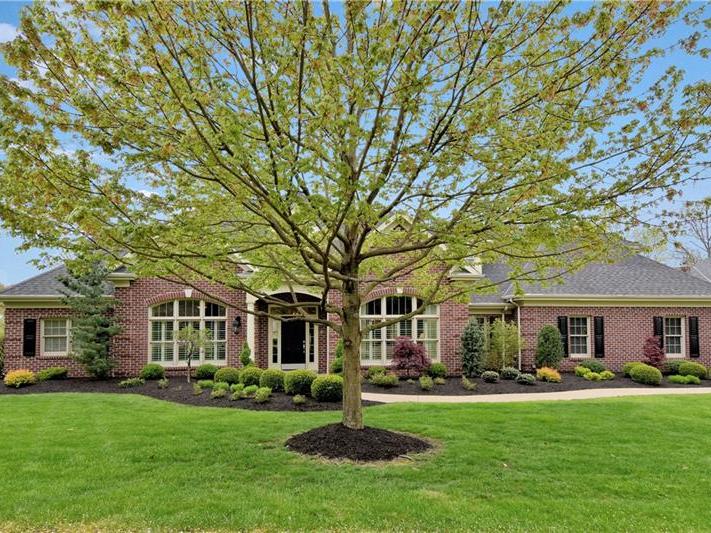 7021 Pinehurst Dr, Collier Twp