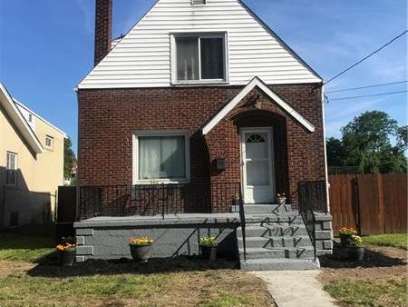436 Farnsworth Ave, Clairton