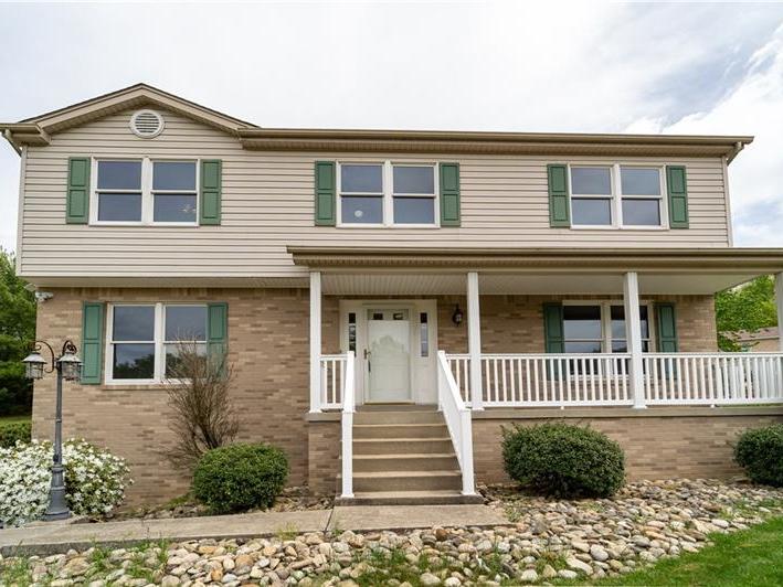 225 Apple Hill, Delmont