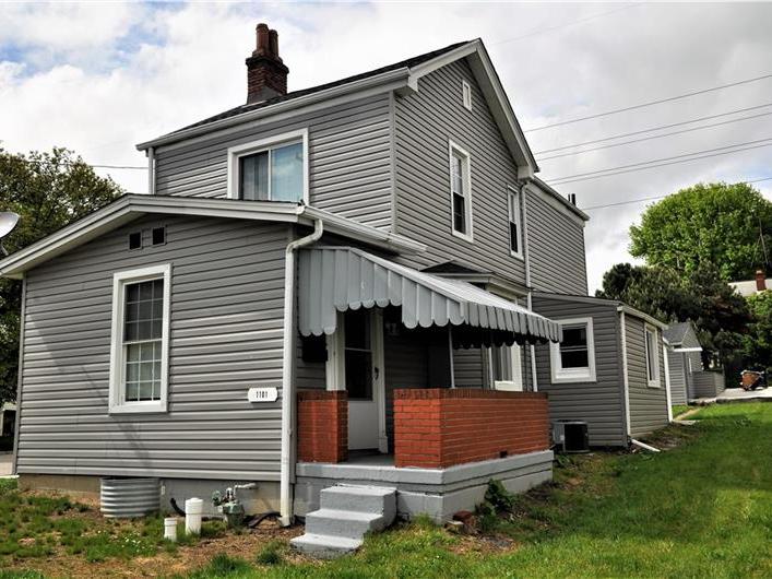 1101 Muldowney, Lincoln Place