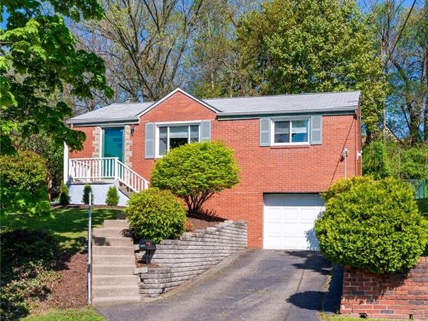 1860 Woodcove Place, Banksville - Westwood