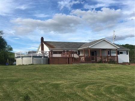 109 Conerty Rd, Donegal Twp