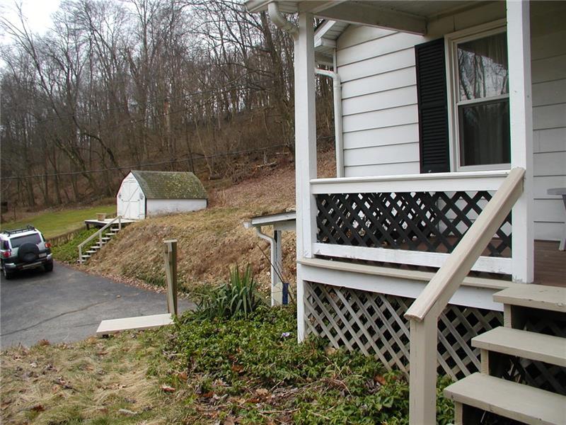 1517 Grant Avenue Ext, Oakland Twp