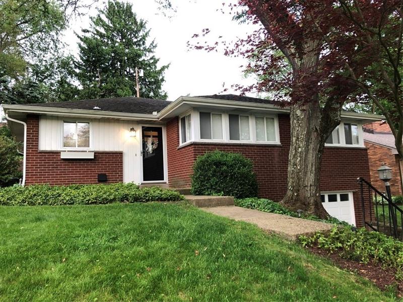 1291 Arrowood Dr, Mt. Lebanon