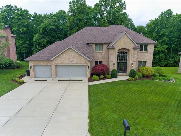 2500 Lindale Ct, North Huntingdon