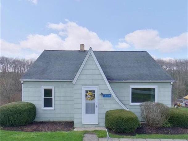 318 W Slippery Rock St, Donegal Twp