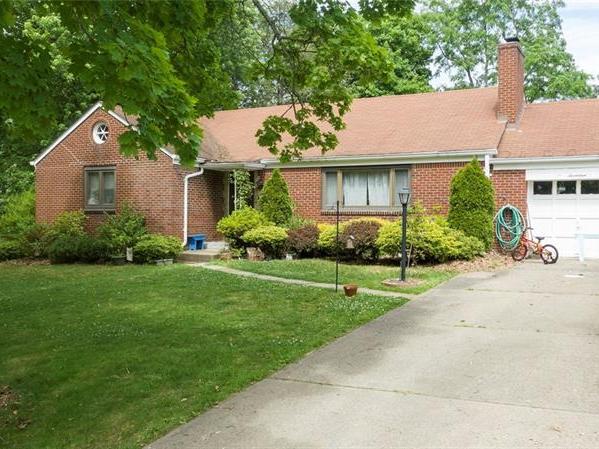17 Windsor Place, Bethel Park
