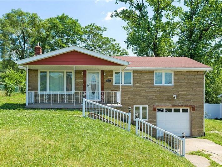 1723 Howell St, N. Versailles