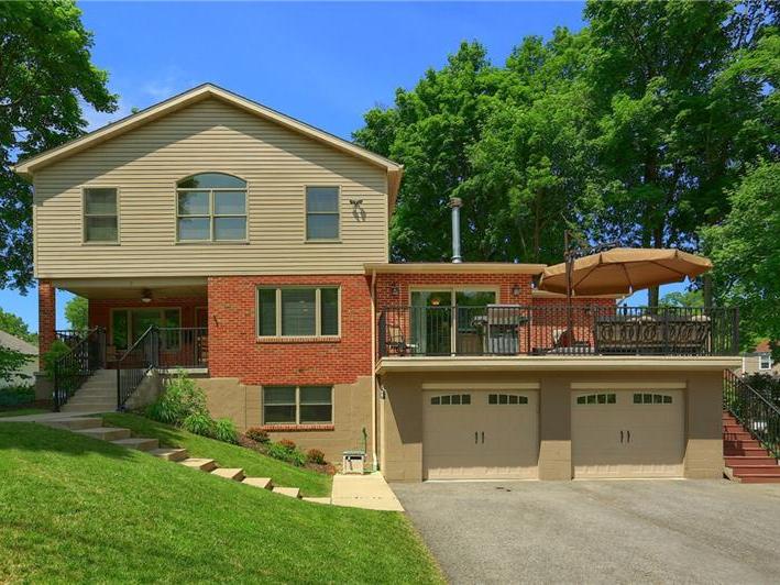 2 Elm Avenue, Collier Twp