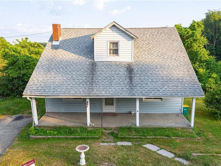 369 Lefever Hill Road, Indiana Twp