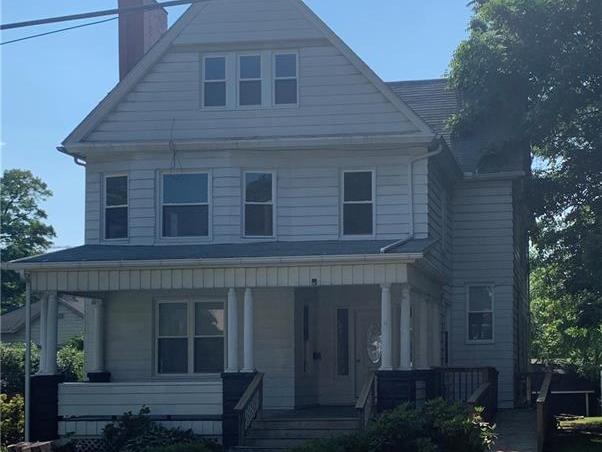 205 Euclid Avenue, Sharon