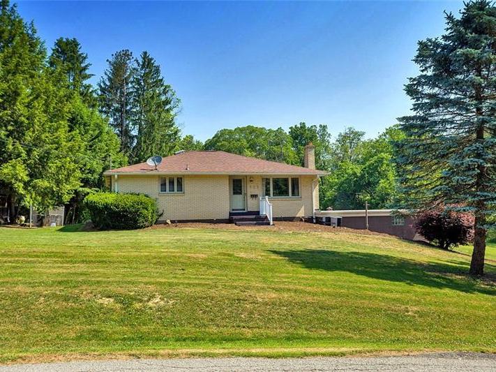 602 Shady Drive, Level Green