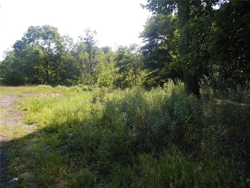 848 Sunset Dr, Center Twp