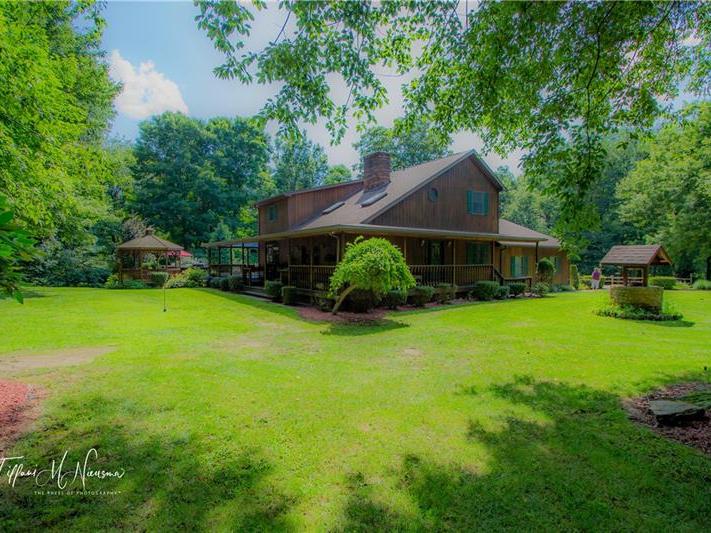 120 Apple Lane, St. Clair Twp