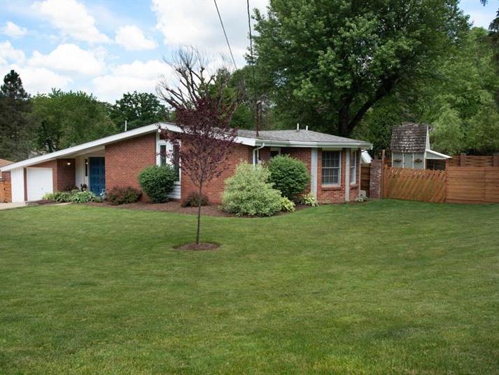 11 Oliver St, Cecil Twp