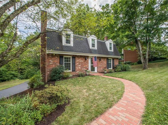 1833 Tilton Drive, Upper St. Clair
