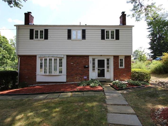 2331 Berkshire Drive, Upper St. Clair