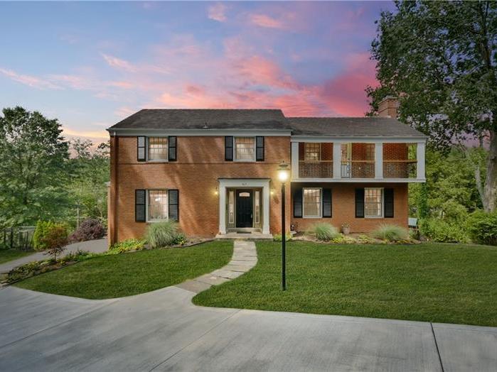 917 Old Hickory Road, Mt. Lebanon