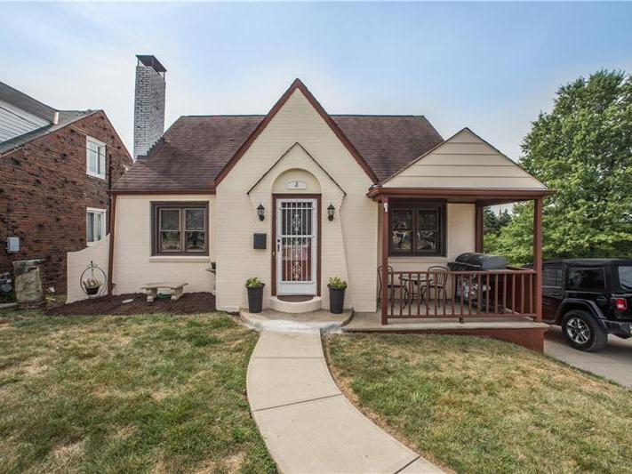 2 Windridge Drive, Baldwin Boro
