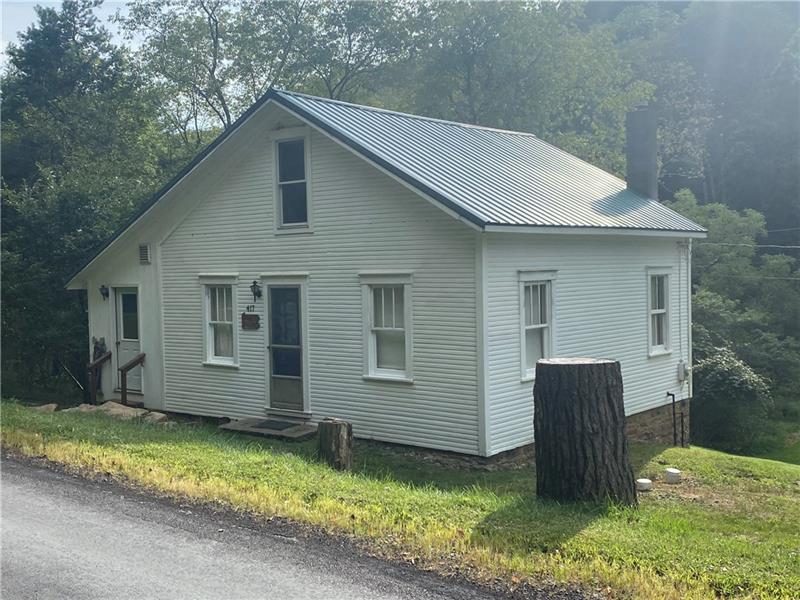 417 Hanging Rock Rd, Washington Twp. - Creekside