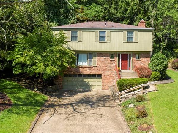 305 Cornwall Drive, O'Hara