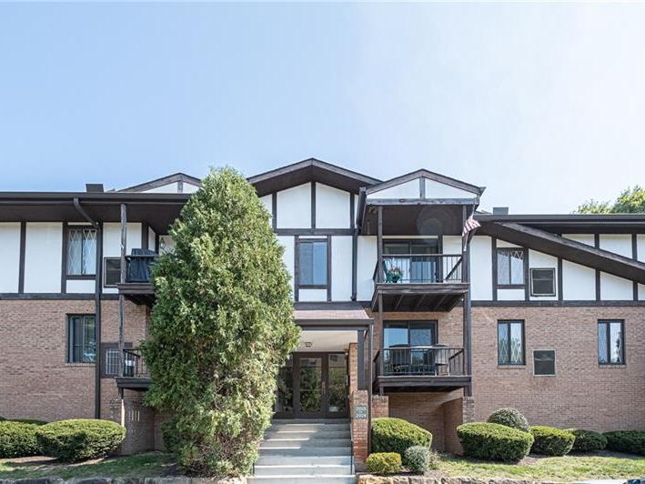 2020 Thornberry Drive, Ross Twp