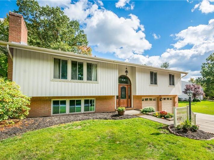 1896 Caribou Drive, McCandless