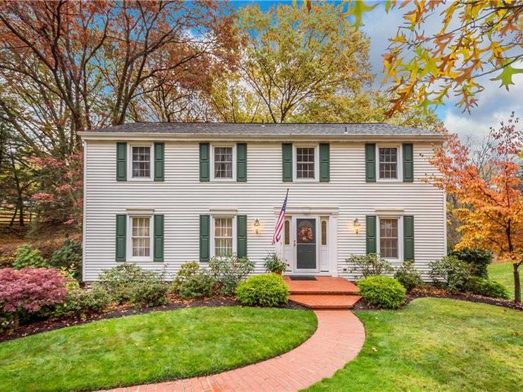2394 Bellwood Drive, Franklin Park