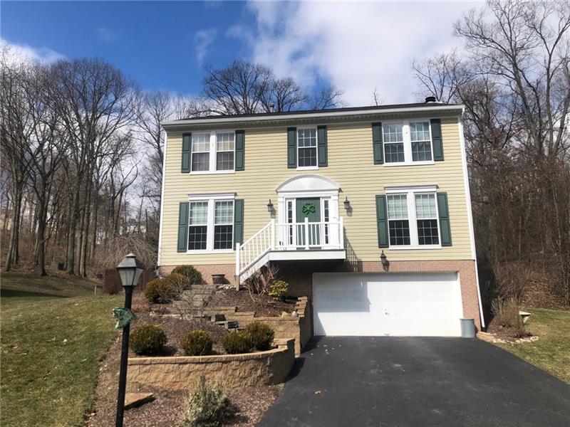 317 Shady Glen Dr, Moon-Crescent Twp