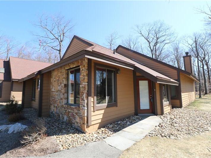 2715 Powder Ridge Road, Hidden Valley