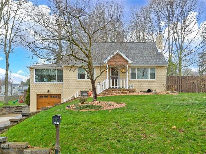 407 Home Dr, Level Green