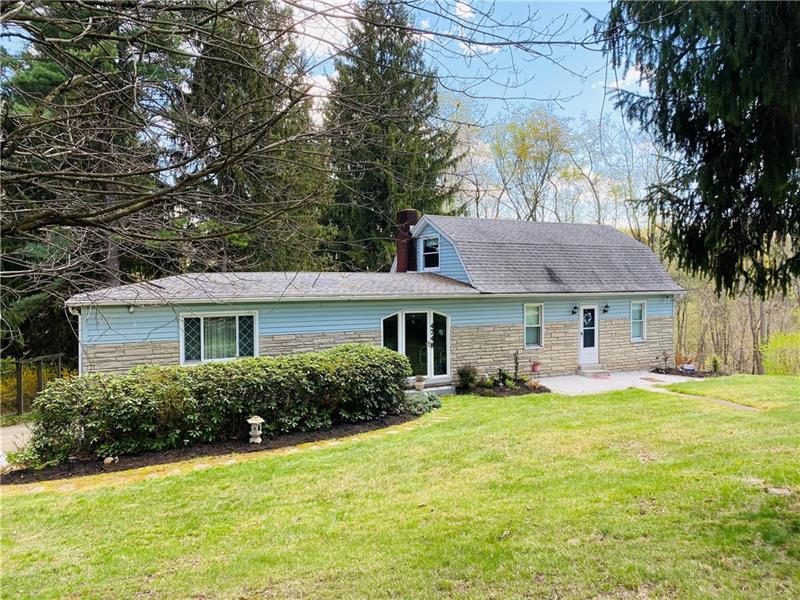 4748 Greenwood Drive, Hampton