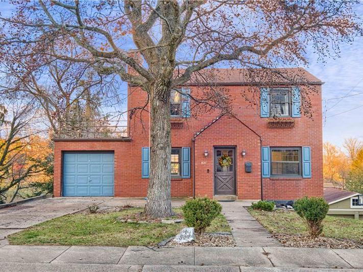 827 Kewanna Avenue, Mt. Lebanon