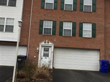 403 Northglen Ct, Adams Twp
