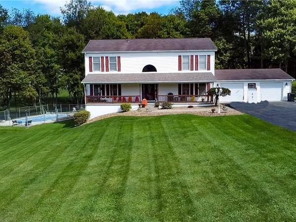 2233 Chicora Rd, Fairview Twp