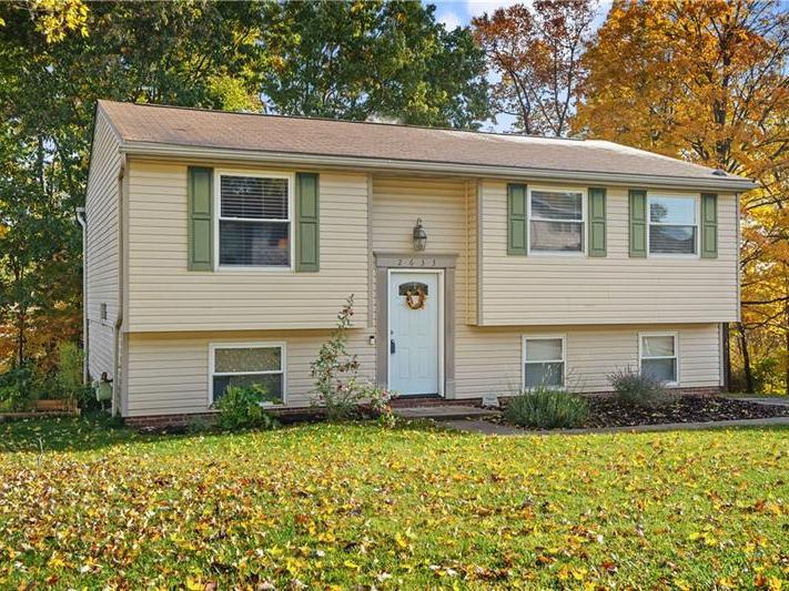 2633 Fox Chase Court, South Fayette