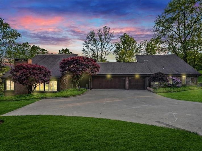 104 Lamar Rd, Upper St. Clair