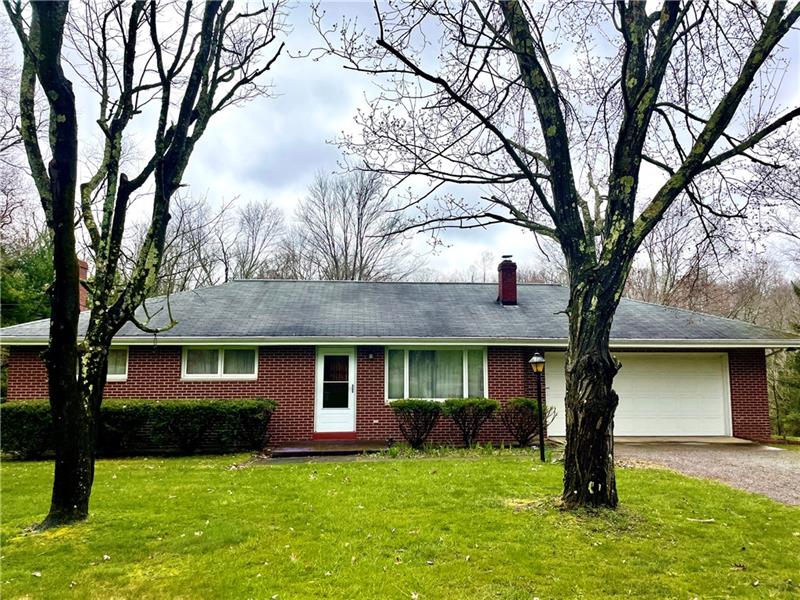 362 Carbon Center Road, Summit Twp