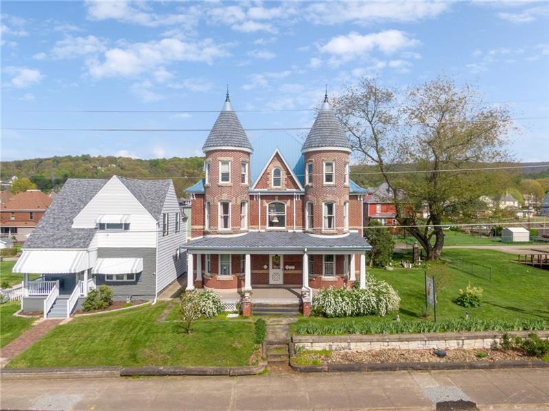 1131 S Pittsburgh Street, Connellsville